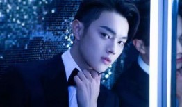 许凯和肖战最新互爆料,娱乐圈好友关系再掀波澜！